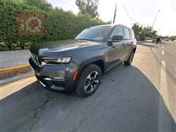 جیپ گراند شیرۆکی